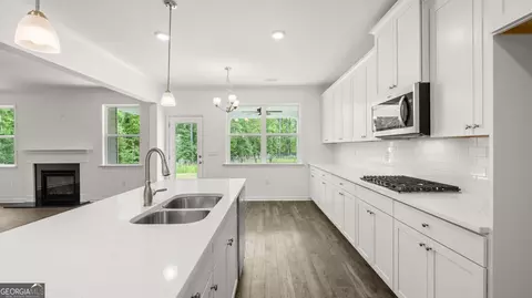 Kitchen - 1775 Goodwin Dr, Hampton, GA 30228 photo 2 of 3