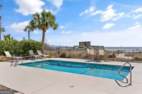 800 Ocean Blvd #204, St. Simons, GA 31522
