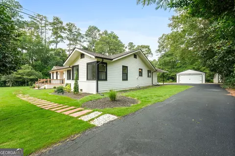 1099 Pine Valley Rd, Griffin, GA 30224