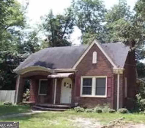 10 W Wright St, Winder, GA 30680