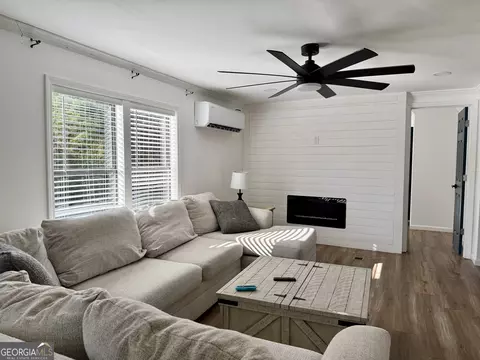 Living - 10199 Ga Highway 296, Stapleton, GA 30823 photo 1 of 1