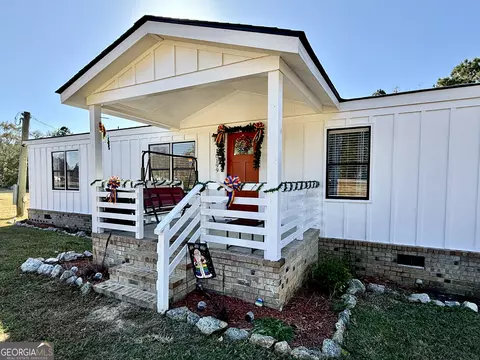 Exterior - 10199 Ga Highway 296, Stapleton, GA 30823 photo 2 of 8
