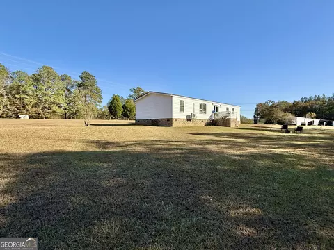 Exterior - 10199 Ga Highway 296, Stapleton, GA 30823 photo 4 of 8