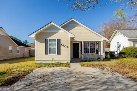 1406 Strickland Cir, Valdosta, GA 31601