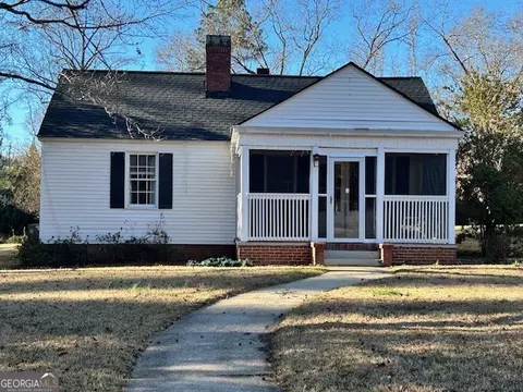 228 R St NW, Thomaston, GA 30286