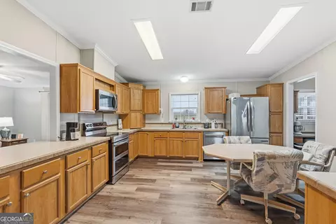 Kitchen - 471 Kirkpatrick Rd, Cochran, GA 31014 photo 1 of 5
