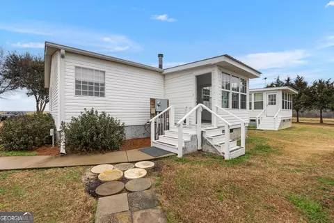 Exterior - 471 Kirkpatrick Rd, Cochran, GA 31014 photo 9 of 11