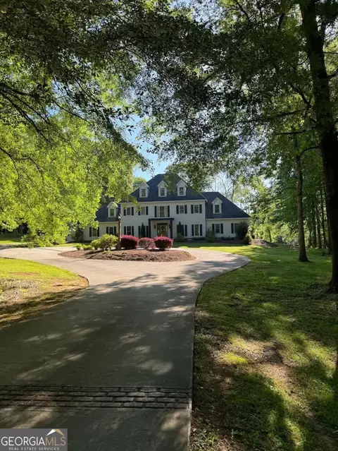 490 N Pine Hill Rd, Griffin, GA 30223