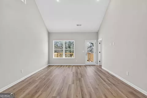 Living - 205 Riverview Rd #LOT 16B, Franklin, GA 30217 photo 2 of 2