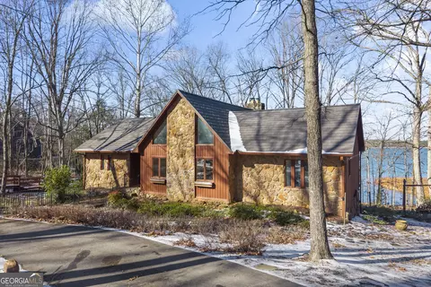 234 Chandlers Ferry Dr, Hartwell, GA 30643