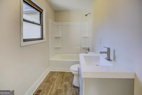 Bath - 63 Neely Hammonds Rd, Covington, GA 30014 photo 2 of 2