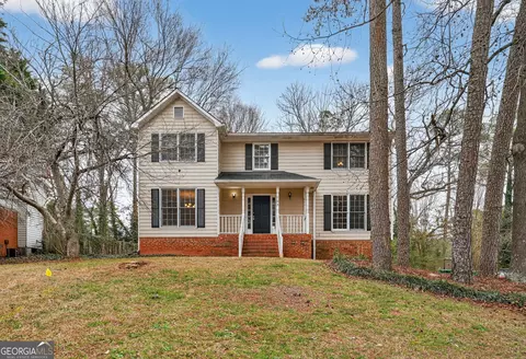 703 Kingsgate Rdg, Stone Mountain, GA 30088