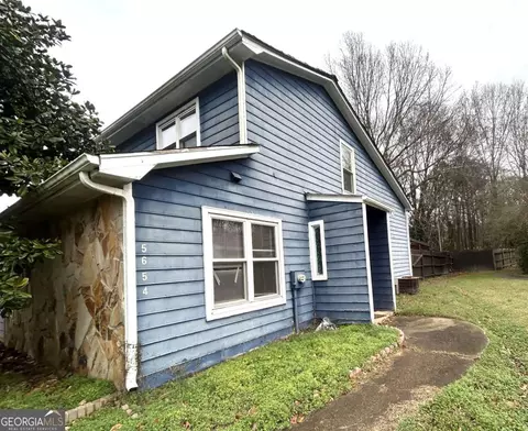 5654 Waterford Ct, Morrow, GA 30260