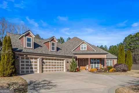215 Berry Hill Ln, Tyrone, GA 30290