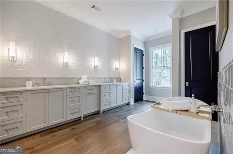 Bath - Undisclosed, Canton, GA 30115 photo 1 of 8