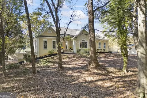 5336 Channel Dr, Gillsville, GA 30543