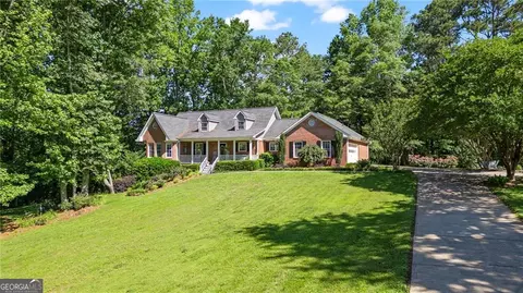 7376 Bates Dr, Cumming, GA 30040