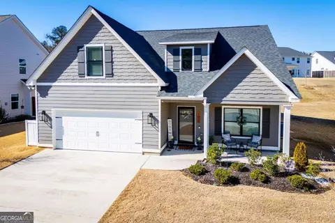 104 Kingston Cir, Carrollton, GA 30117