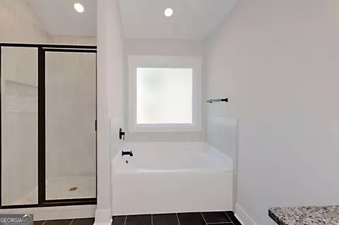 Bath - 128 Jasmine Ln, Lagrange, GA 30241 photo 3 of 7