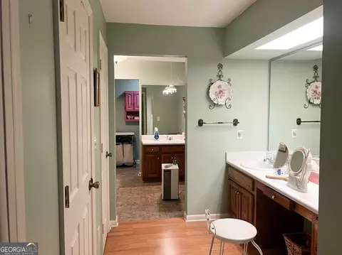 Bath - 153 View St, Clarkesville, GA 30523 photo 1 of 7