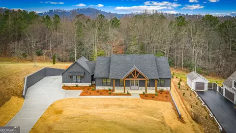 38 Susie Ct, Blairsville, GA 30512