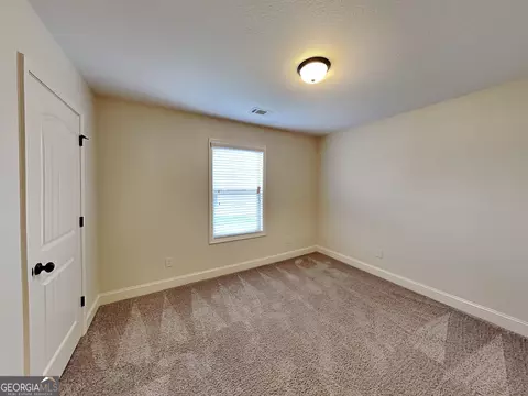 Bedroom - 578 River Mist Cir, Jefferson, GA 30549 photo 5 of 10