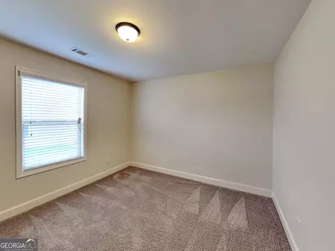Bedroom - 578 River Mist Cir, Jefferson, GA 30549 photo 6 of 10