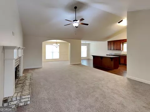 Living - 578 River Mist Cir, Jefferson, GA 30549 photo 1 of 2