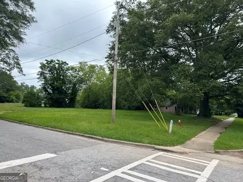 303 E Broadway St, Griffin, GA 30223