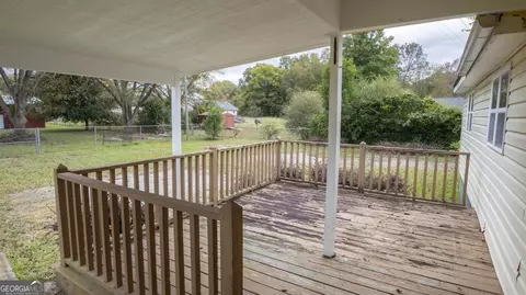 Exterior - 113 Pine Cir, Lagrange, GA 30241 photo 4 of 6