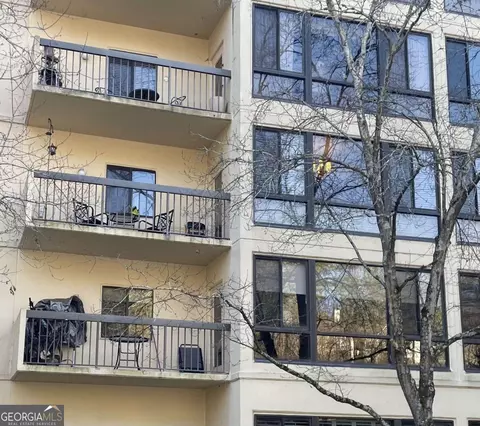 1800 Clairmont Pl #223, Decatur, GA 30033