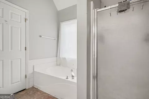 Bath - 176 Shoreline Way, Hampton, GA 30228 photo 1 of 5