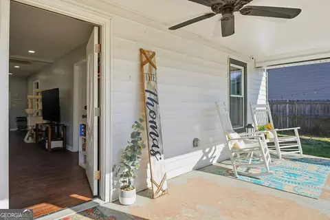 Exterior - 717 Morningside Dr, Dalton, GA 30721 photo 4 of 6