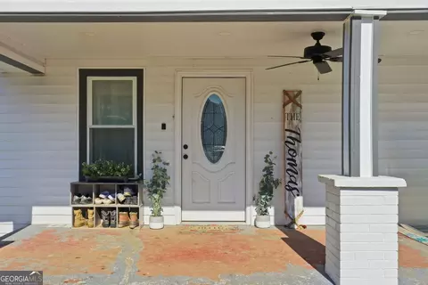 Exterior - 717 Morningside Dr, Dalton, GA 30721 photo 2 of 6