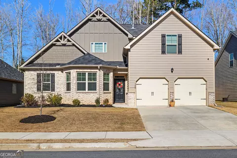 106 Brookview Dr, Newnan, GA 30265