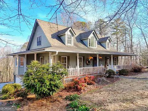 330 Scarlet Ln, Lakemont, GA 30552