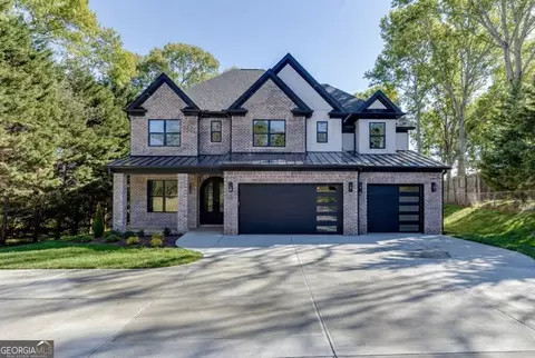 2739 S Waterworks Dr, Buford, GA 30519