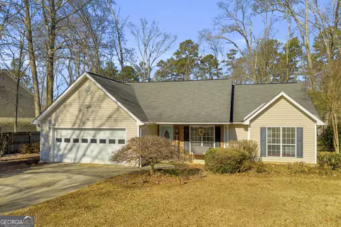 704 Academy Woods Dr, Jefferson, GA 30549