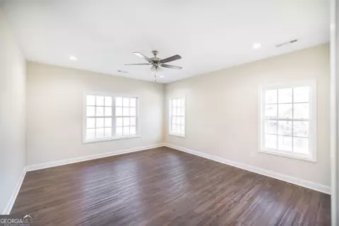 Bedroom - 202 S Lake Ct, Dublin, GA 31021 photo 4 of 4