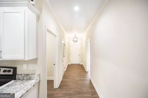 Entry Way - 202 S Lake Ct, Dublin, GA 31021 photo 1 of 1
