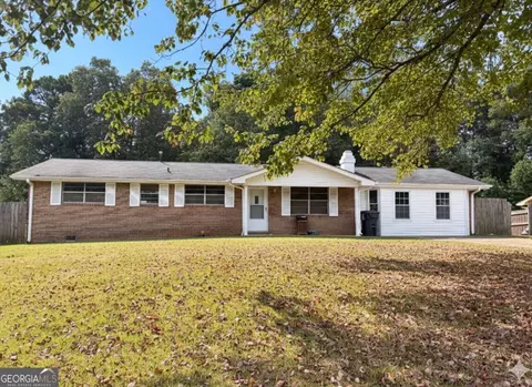 6045 S Bear Dr, Douglasville, GA 30135