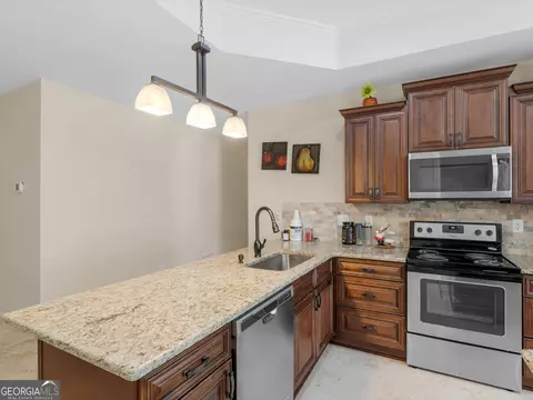 Kitchen - 1695 Whitley Rd, Dacula, GA 30019 photo 7 of 14