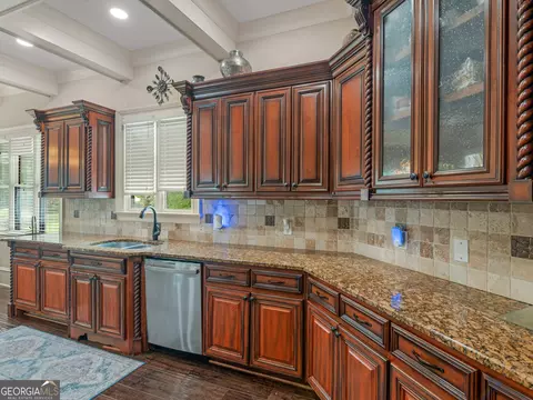 Kitchen - 1695 Whitley Rd, Dacula, GA 30019 photo 10 of 14