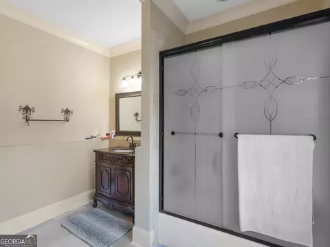 Bath - 1695 Whitley Rd, Dacula, GA 30019 photo 4 of 14