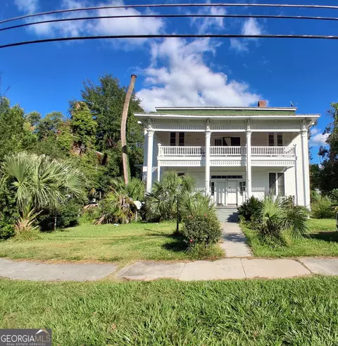 705 Gilmore St, Waycross, GA 31501