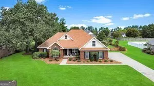 9005 Oakfield Dr, Statesboro, GA 30461