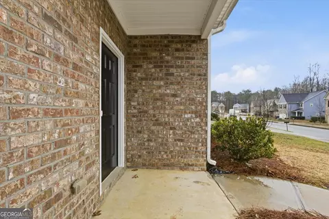 Exterior - 423 Pearson Cir, Hampton, GA 30228 photo 3 of 8