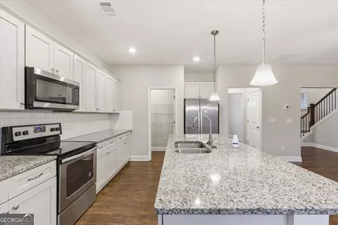 Kitchen - 423 Pearson Cir, Hampton, GA 30228 photo 1 of 1