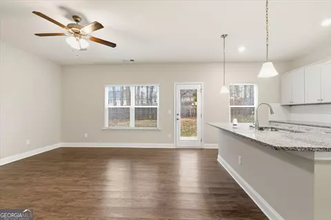 Living - 423 Pearson Cir, Hampton, GA 30228 photo 1 of 2
