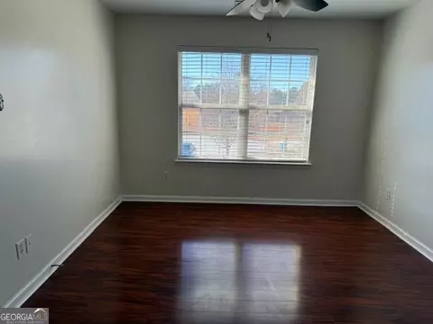 Living - 1209 Pendley Pt, Hampton, GA 30228 photo 8 of 13